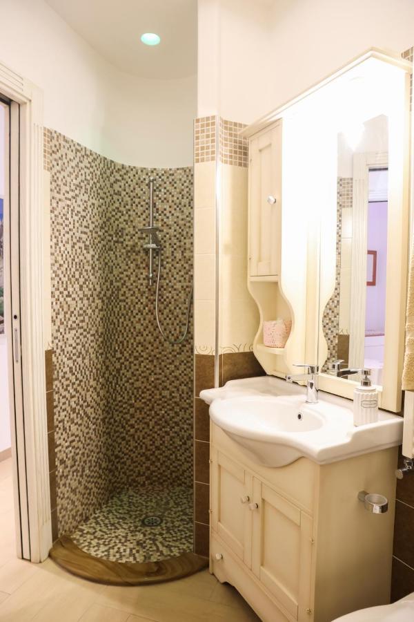 Apartamento Il Mosaico Al Mare Isquia Exterior foto