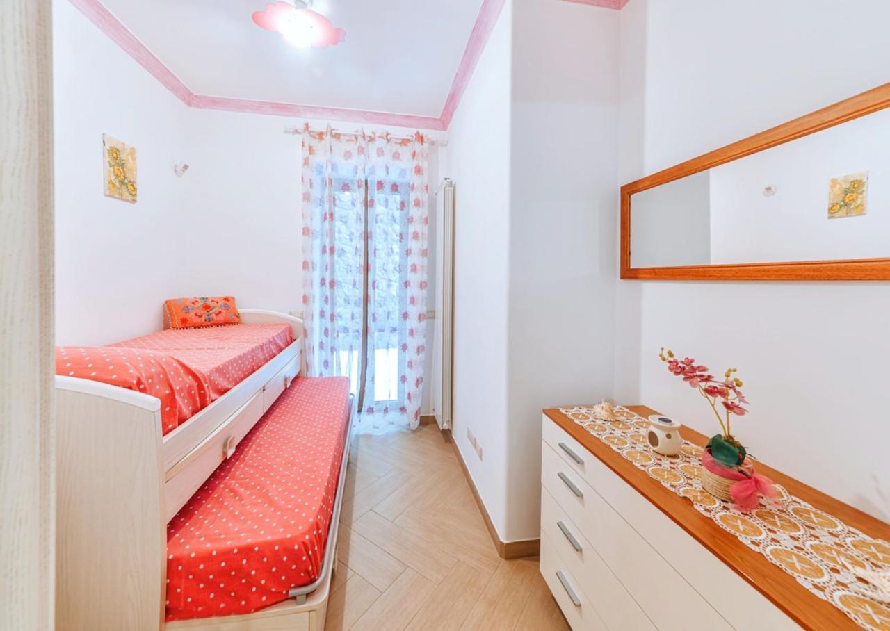 Apartamento Il Mosaico Al Mare Isquia Exterior foto